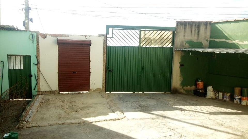 Casa, 2 quartos, 200 m² - Foto 1