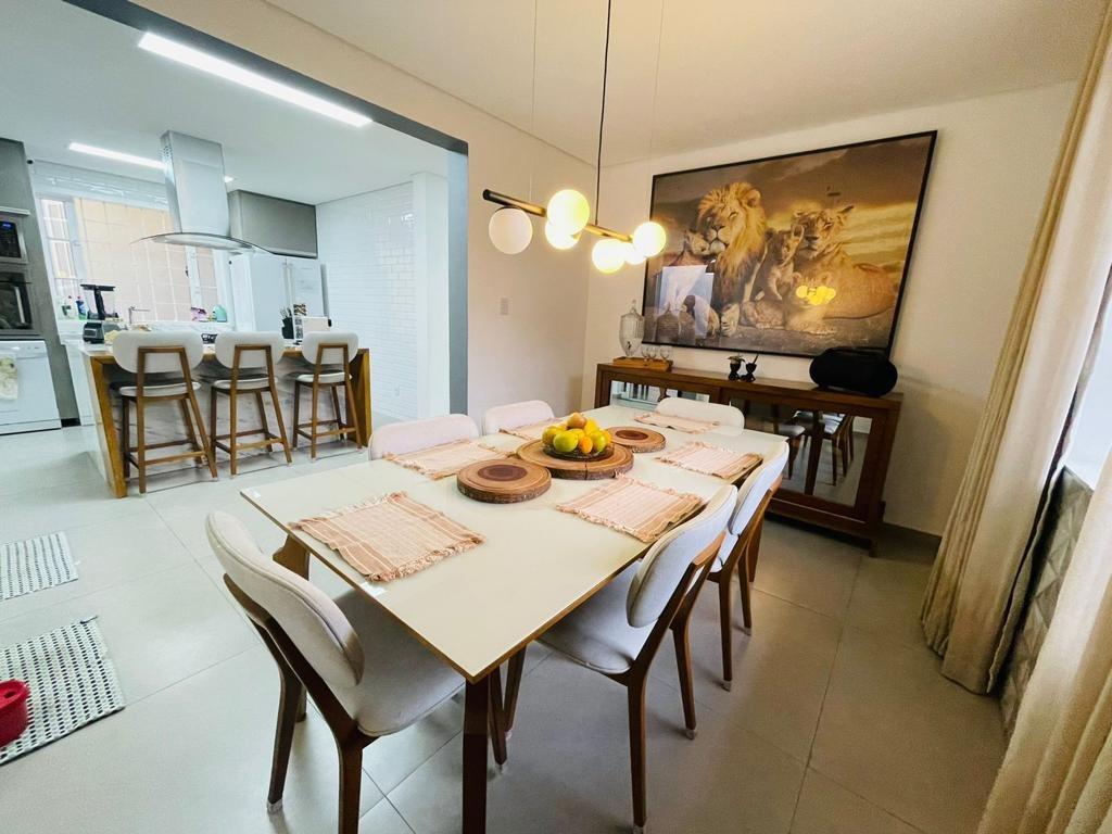 Casa, 3 quartos, 300 m² - Foto 11