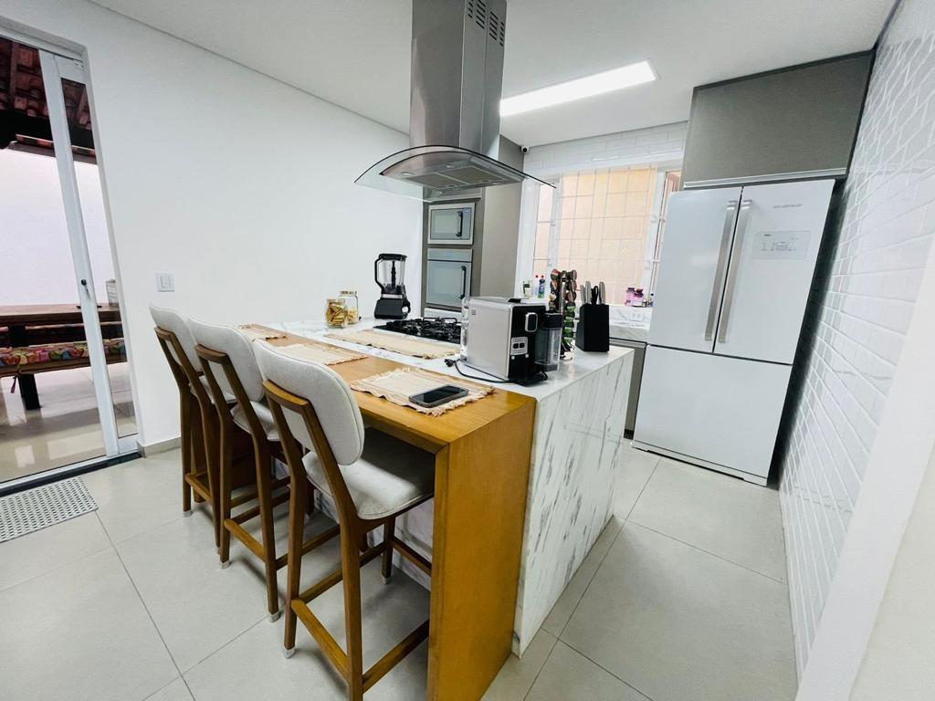 Casa, 3 quartos, 300 m² - Foto 9