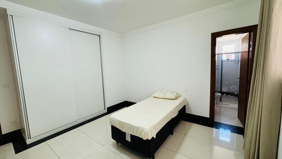 Casa, 4 quartos, 320 m² - Foto 34