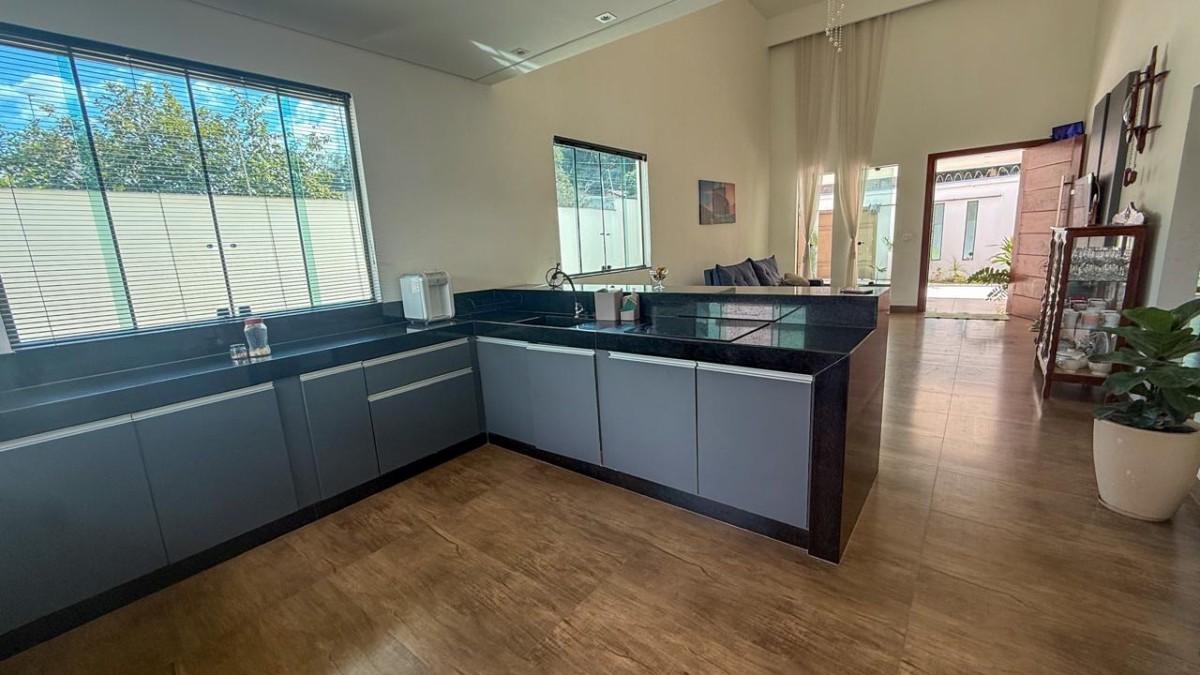 Casa, 3 quartos, 211 m² - Foto 9