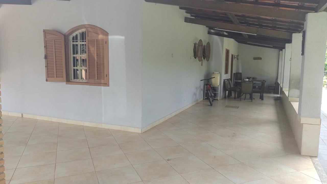 Chácara, 4 quartos, 2880 m² - Foto 1
