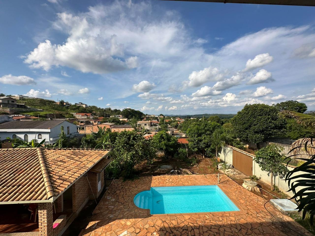 Chácara, 5 quartos, 1800 m² - Foto 1